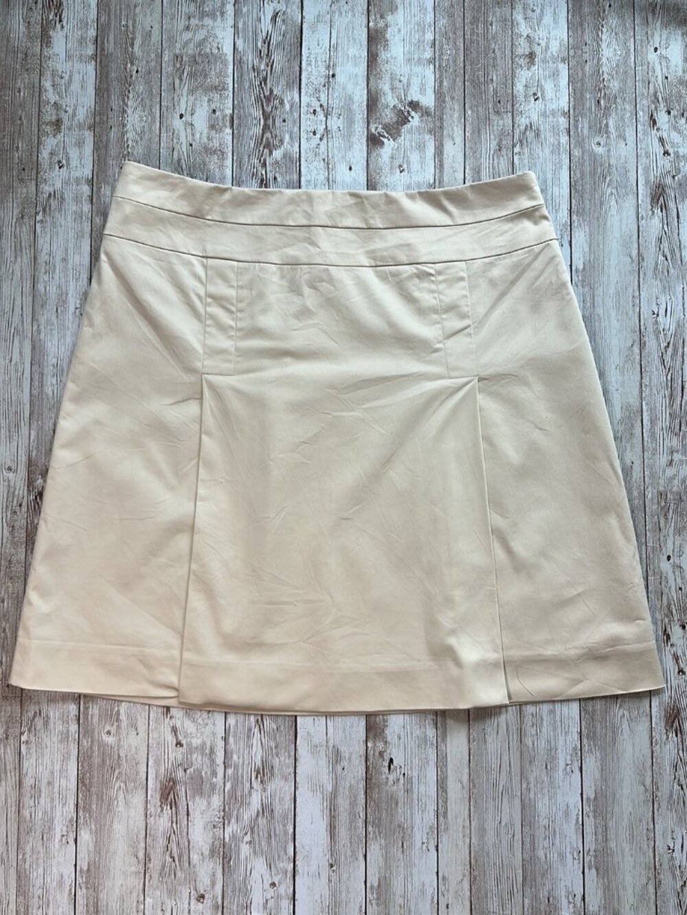 NEW Banana Republic Stretch A-Line Skirt sz 2 Beige Kick Pleat Comfortable Mini